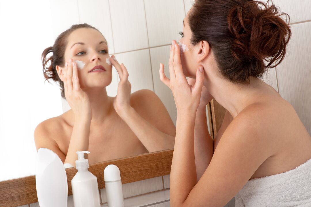 Demandeur la crème Eudalie pour le rajeunissement du visage